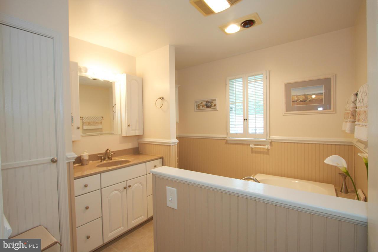 617 Southgate Road Aberdeen, MD 21001 - Photo 14 of 29 Bath