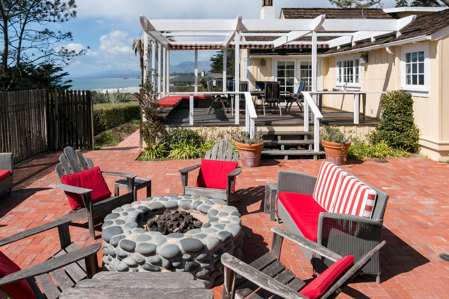 181 Rincon Point Road Carpinteria, CA 93013 - Photo 37 of 44 a building outdoor space with patio furniture