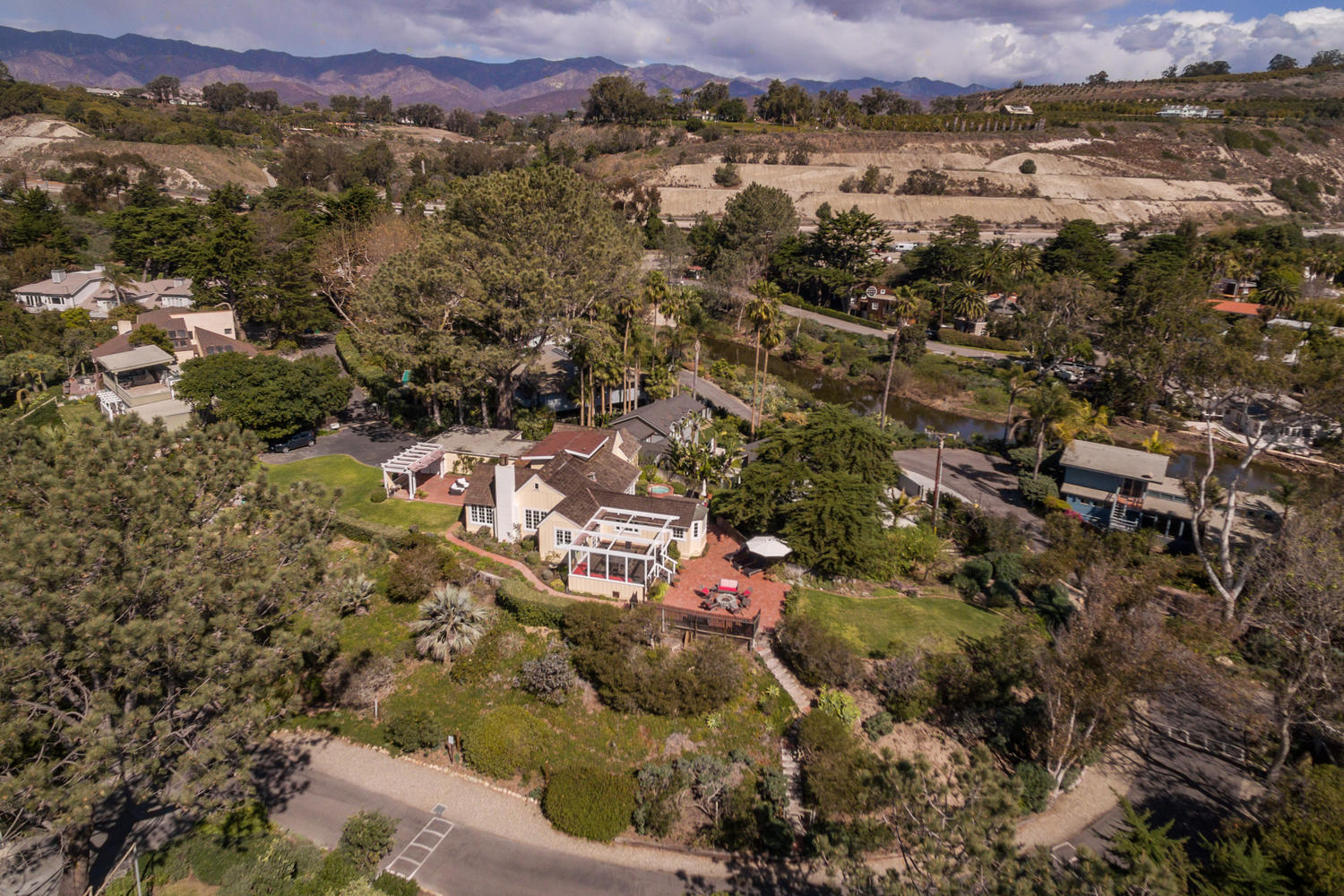 181 Rincon Point Road Carpinteria, CA 93013 - Photo 8 of 44 an aerial view of residential houses with outdoor space
