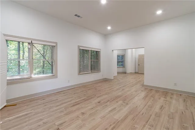 $3,900 | 651 Briarleigh Way, Woodstock, GA 30189