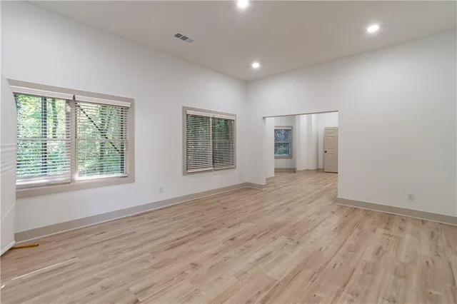 $3,500 | 651 Briarleigh Way, Woodstock, GA 30189