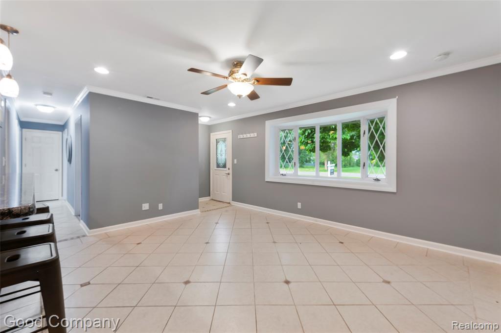 48703 West Ranch Drive Chesterfield, MI 48051 - Photo 12 of 43
