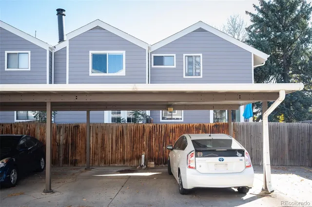 a car parked in front of a building
