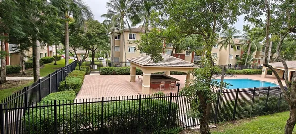 $2,400 | 7085 Nova Drive, Unit 224, Fort Lauderdale, FL 33317