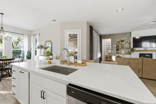 $620,000 | 110 Milagro, Boerne, TX 78006