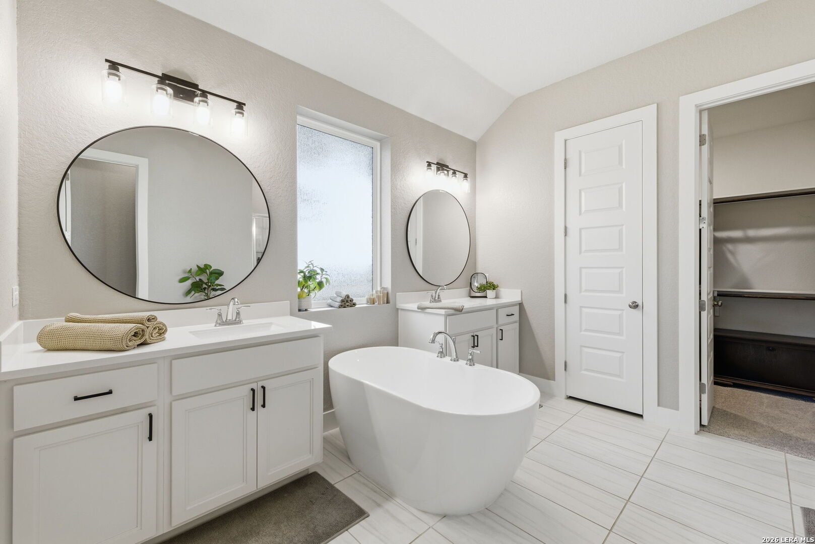 110 Milagro Boerne, TX 78006 - Photo 7 of 63