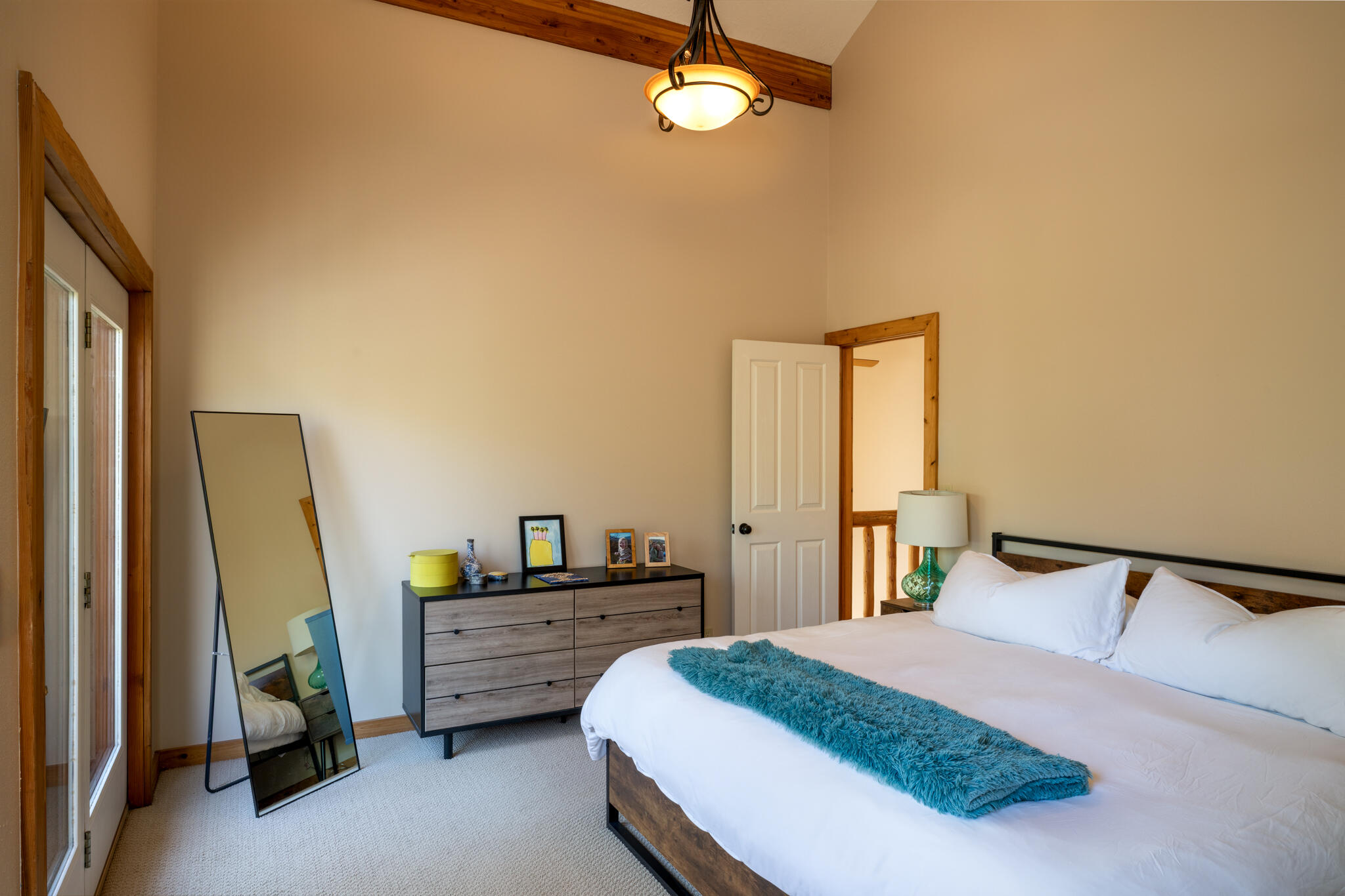 242 Timberline Road Hailey, ID 83333 - Photo 22 of 26 Primary Bedroom