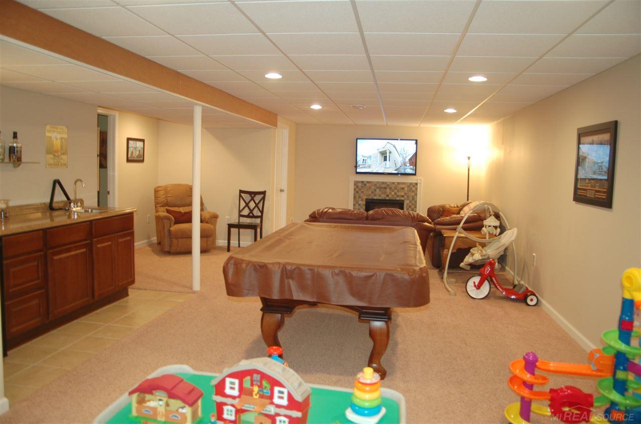 541 Curzon Road Rochester Hills, MI 48307 - Photo 14 of 22