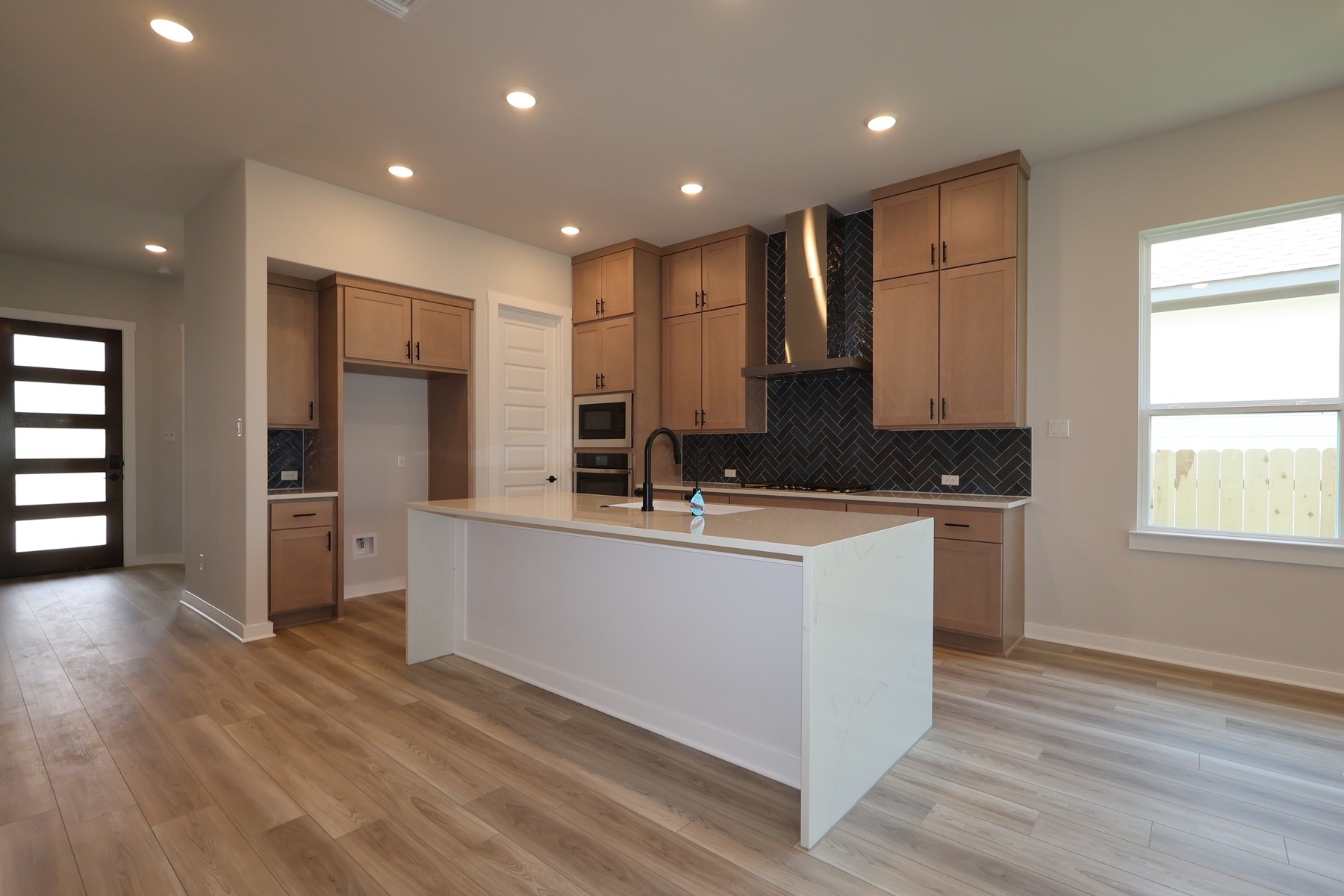 328 Marisol Bend Georgetown, TX 78626 - Photo 2 of 17