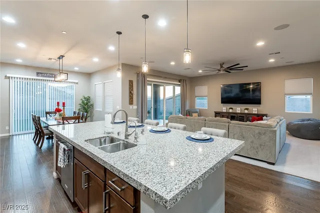 $5,500 | 26 Via Tavolara, Henderson, NV 89011