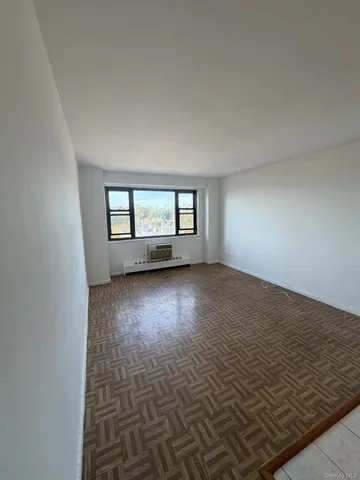 $180,000 | Undisclosed Address | Kew Gardens