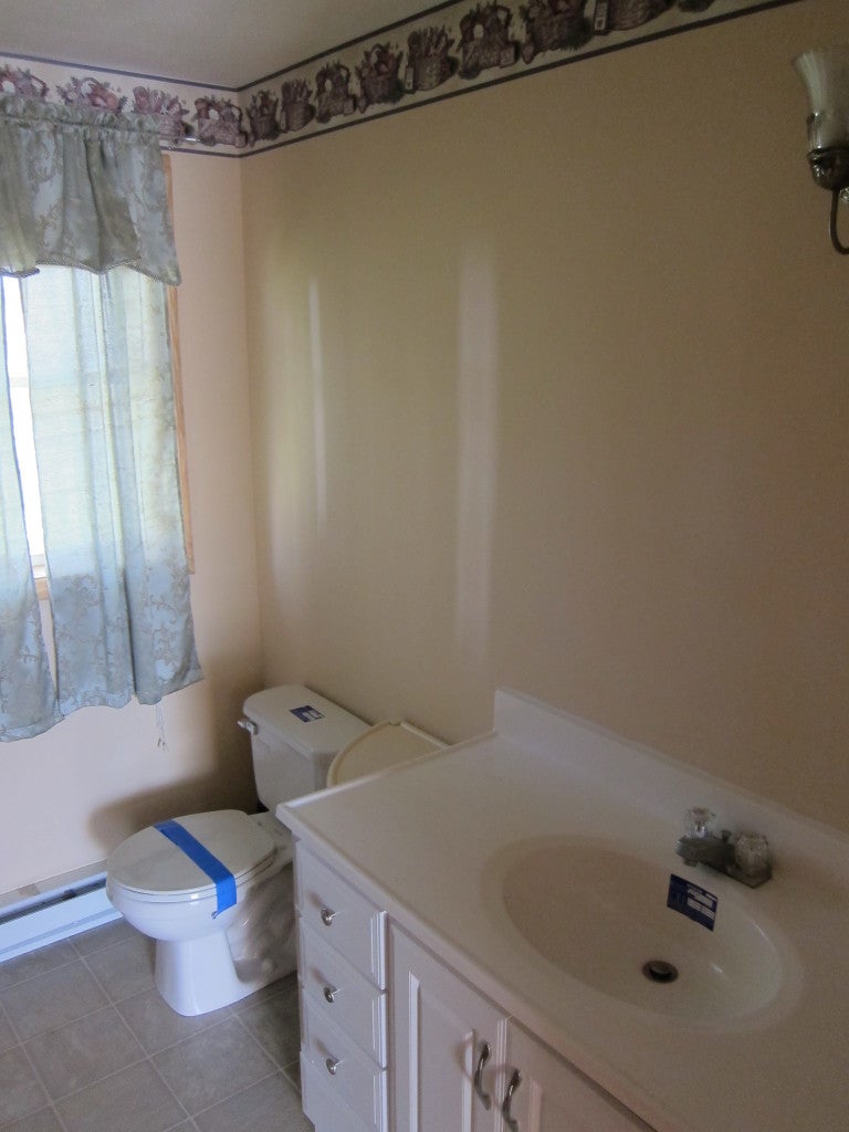 12 Maple Street Union, WV 24983 - Photo 16 of 30 Bathroom updated