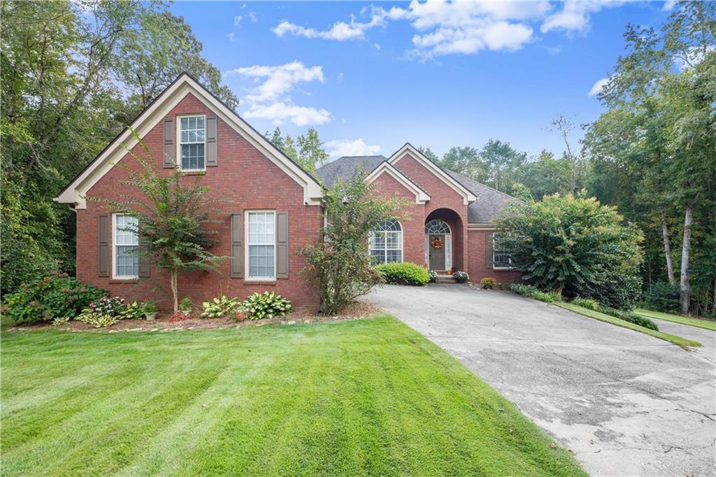 745 Roland Manor Drive Dacula, GA 30019 - Photo 2 of 63