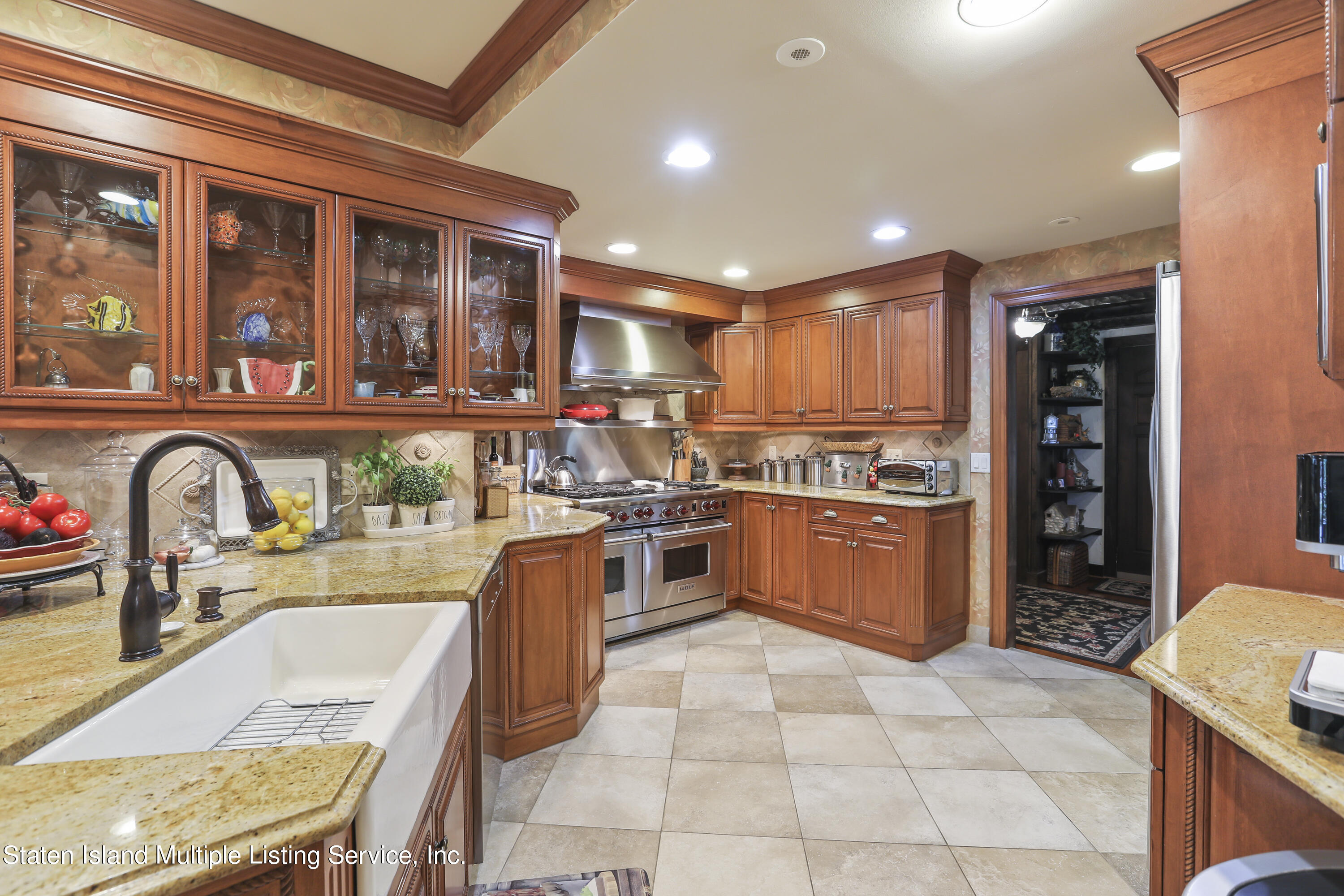 435 Edinboro Road Staten Island, NY 10306 - Photo 11 of 50 5W5A0313