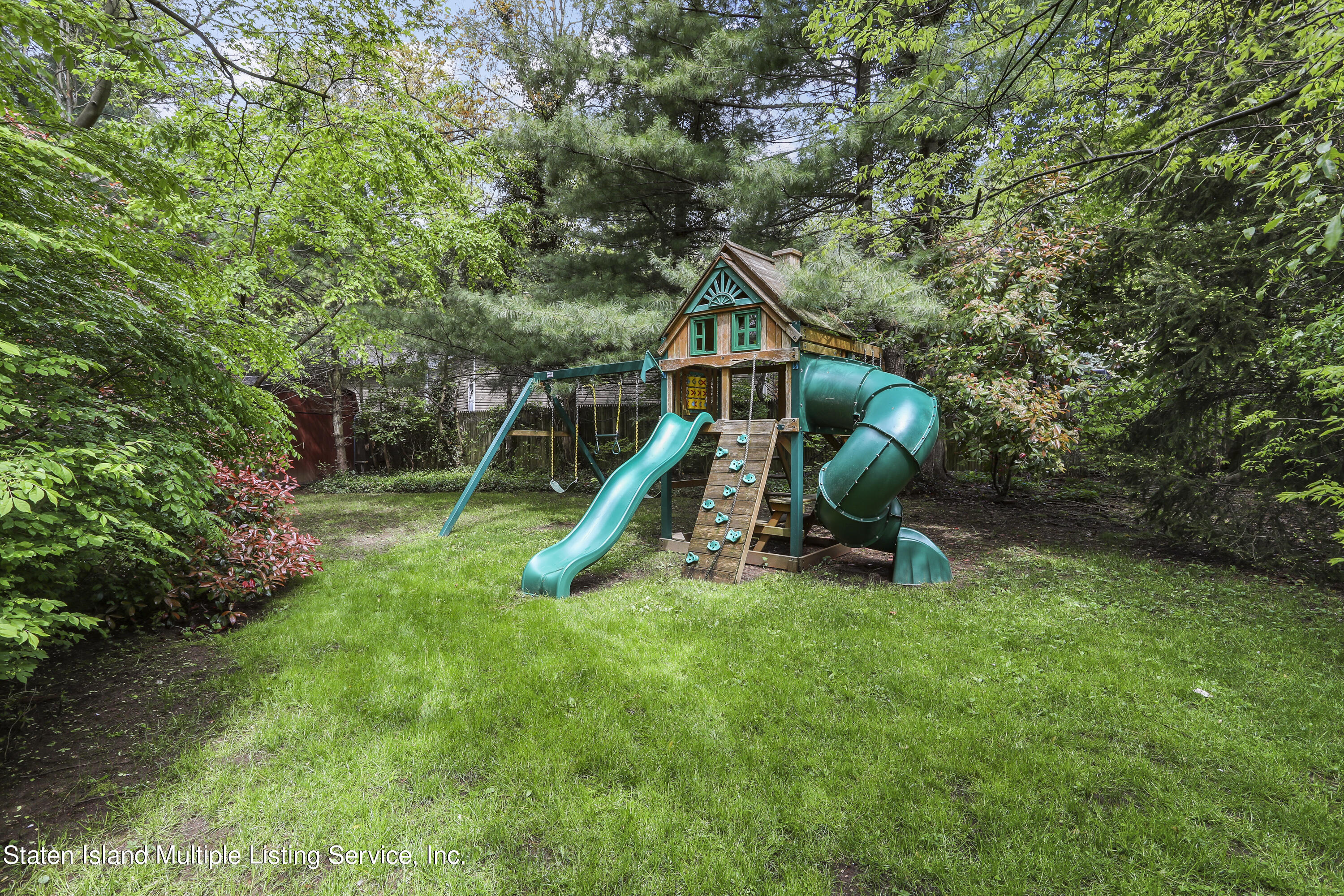 435 Edinboro Road Staten Island, NY 10306 - Photo 48 of 50 5W5A0225