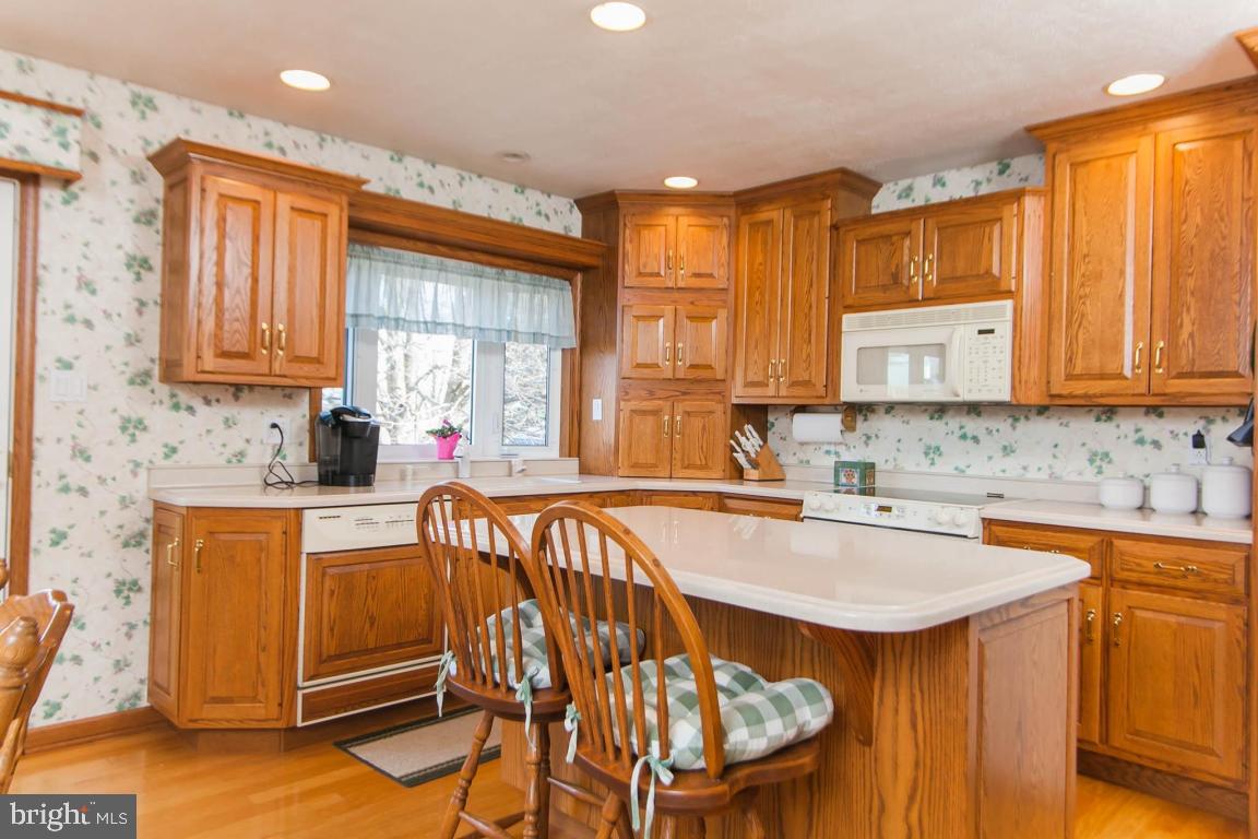 2004 Weavertown Road Lebanon, PA 17046 - Photo 3 of 33 Gallery Image 3