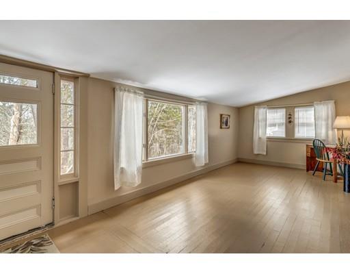 13 Kent Road Gloucester, MA 01930 - Photo 3 of 26 Gallery Image 3