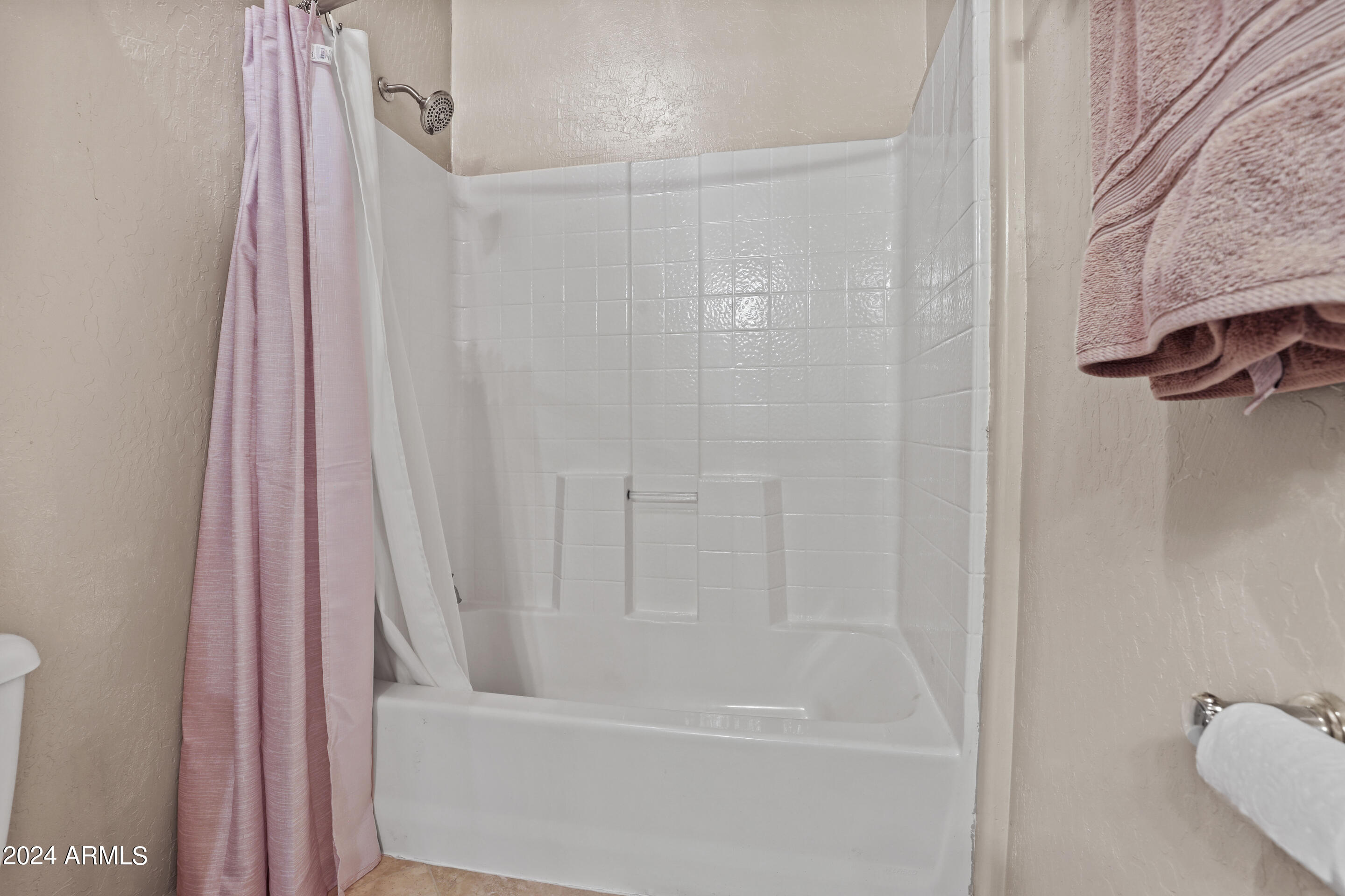 1534 Mainline Road Heber, AZ 85928 - Photo 23 of 40 Upstairs bath shower