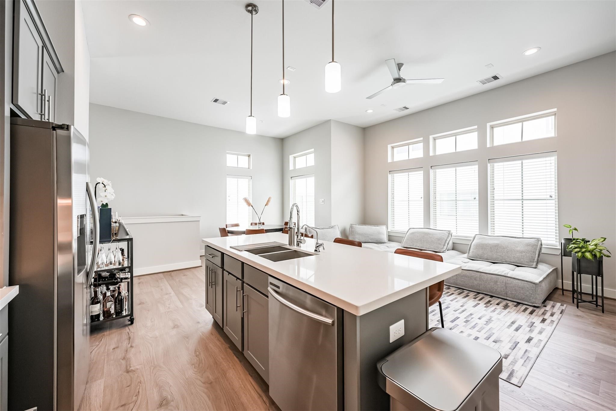 5209 Allen Street, Unit F Houston, TX 77007 - Photo 34 of 40