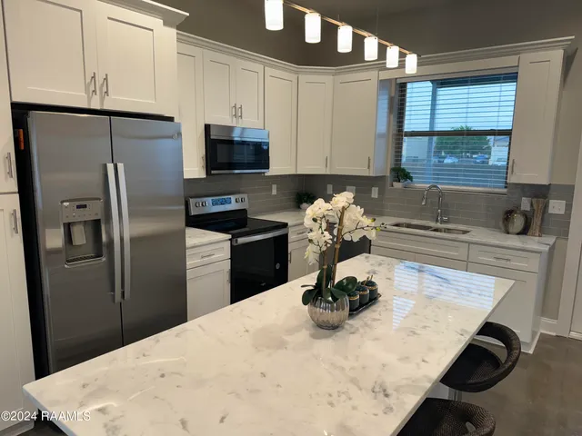 $1,595 | 125 Gadwall Drive, Youngsville, LA 70592