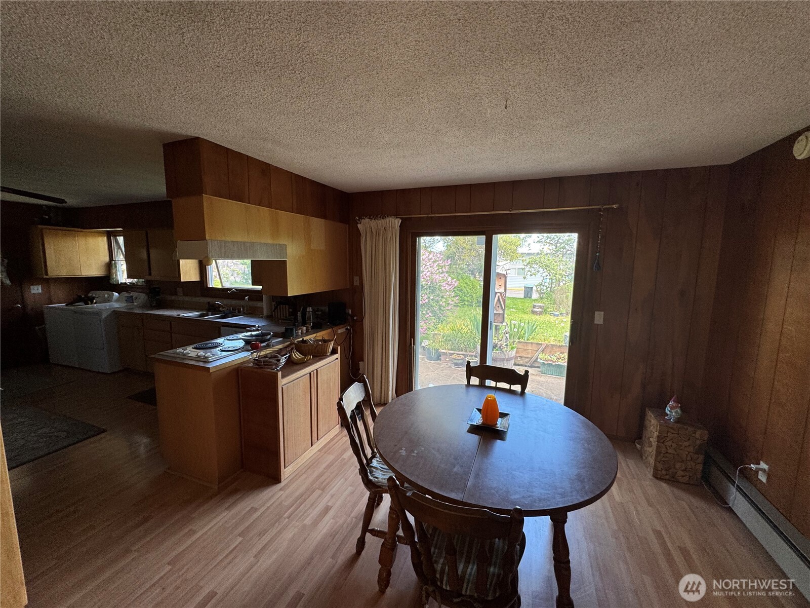 402 West Maple Street Sequim, WA 98382 - Photo 13 of 31