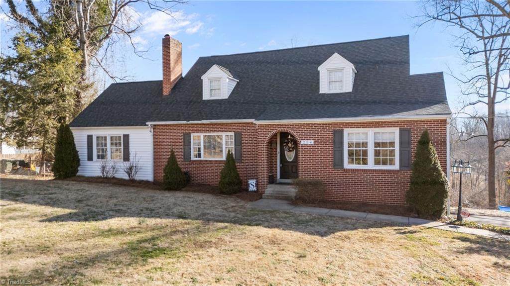 254 Hillcrest Drive Elkin, NC 28621 - Photo 1 of 38