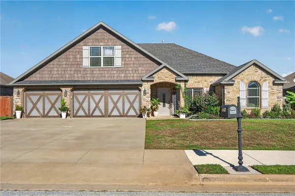 $499,000 | 1508 Shook Drive, Cave Springs, AR 72718
