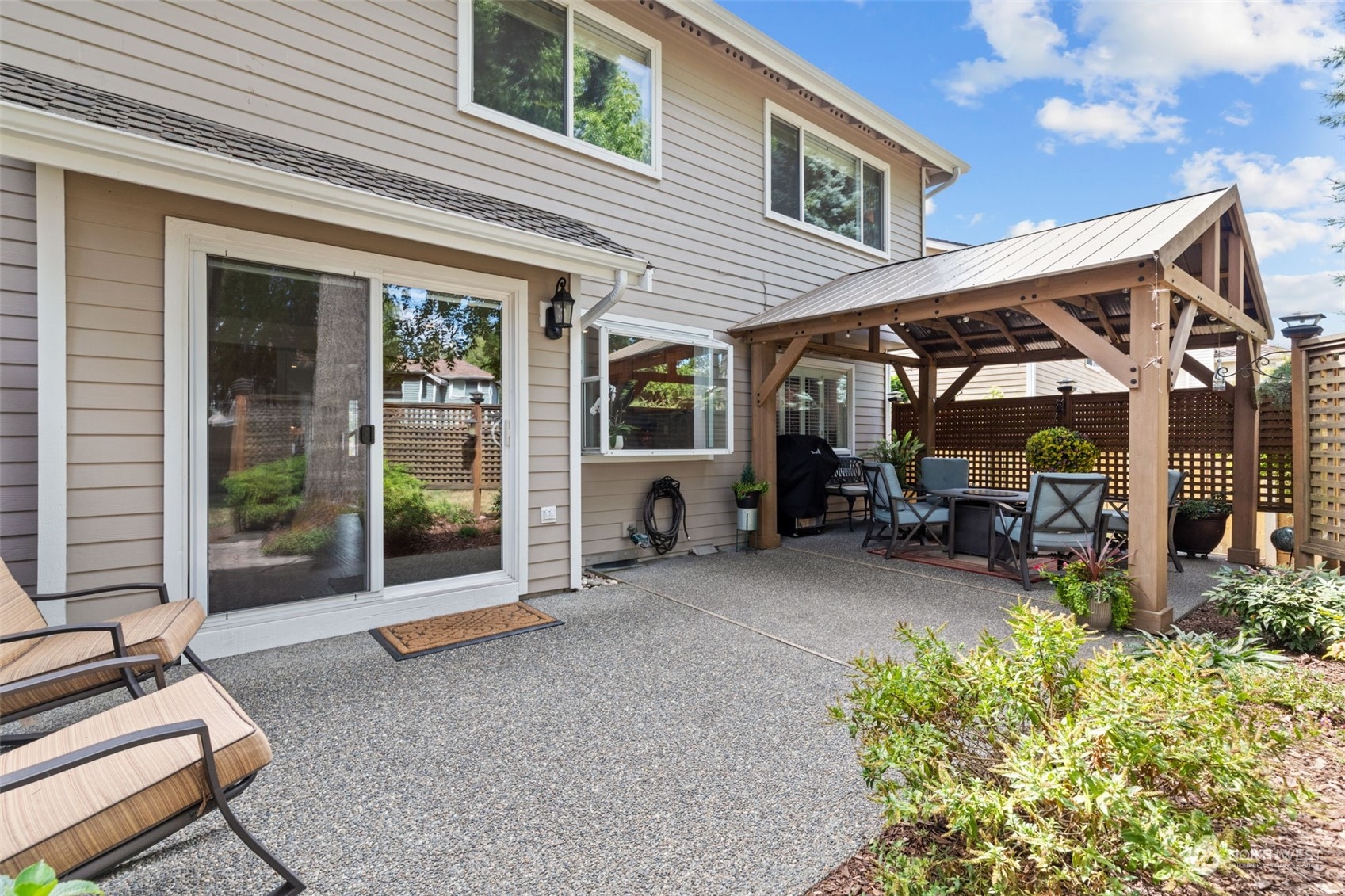 5122 Northeast 17th Street Renton, WA 98059 - Photo 11 of 35 a view of a house with porch and sitting area