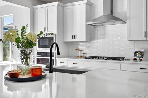 $829,900 | 716 Split Rock Drive, Erie, CO 80516