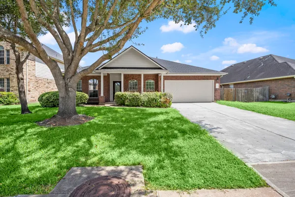 $360,000 | 7803 Blue Lake Drive, Rosenberg, TX 77469