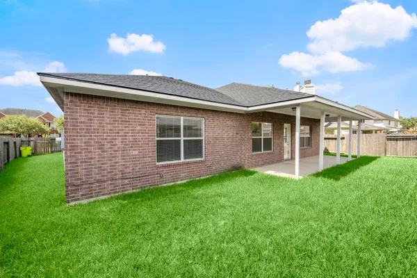 $360,000 | 7803 Blue Lake Drive, Rosenberg, TX 77469