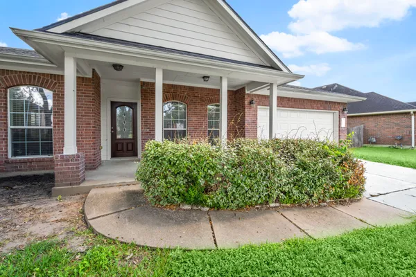 $360,000 | 7803 Blue Lake Drive, Rosenberg, TX 77469