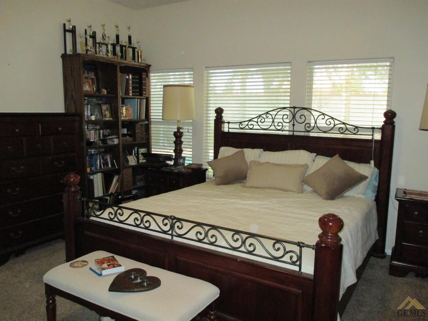 10800 4 Bears Drive Bakersfield, CA 93312 - Photo 22 of 35