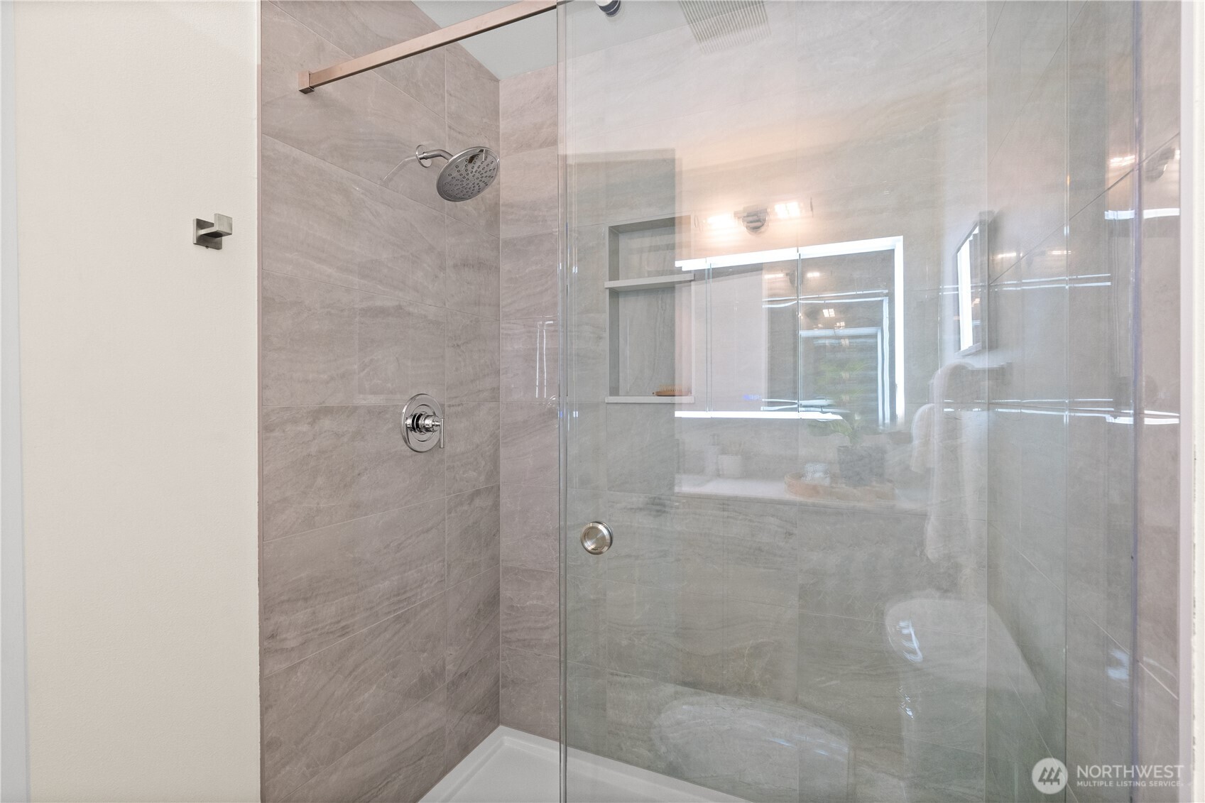 23202 Fitzgerald Road, Unit 2 Bothell, WA 98021 - Photo 13 of 20 a bathroom with a shower