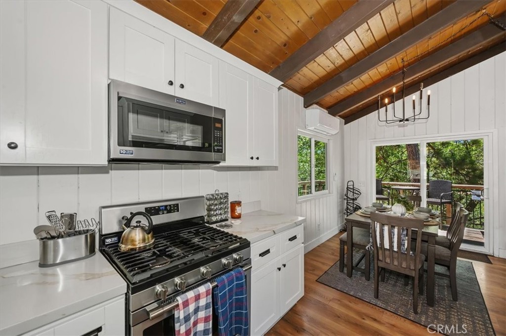 27809 North Bay Road Lake Arrowhead, CA 92352 - Photo 13 of 38