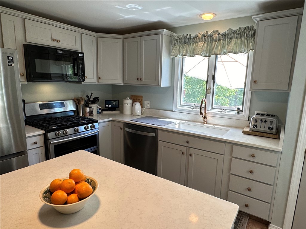 140 Old Rockville Road Hopkinton, RI 02833 - Photo 21 of 45