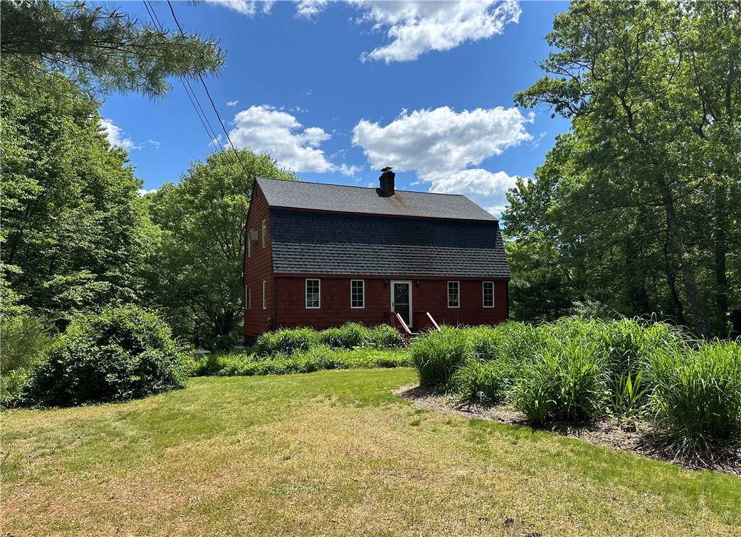 140 Old Rockville Road Hopkinton, RI 02833 - Photo 3 of 45