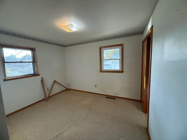 $269,000 | 254 Sycamore Lane, Munster, IN 46321