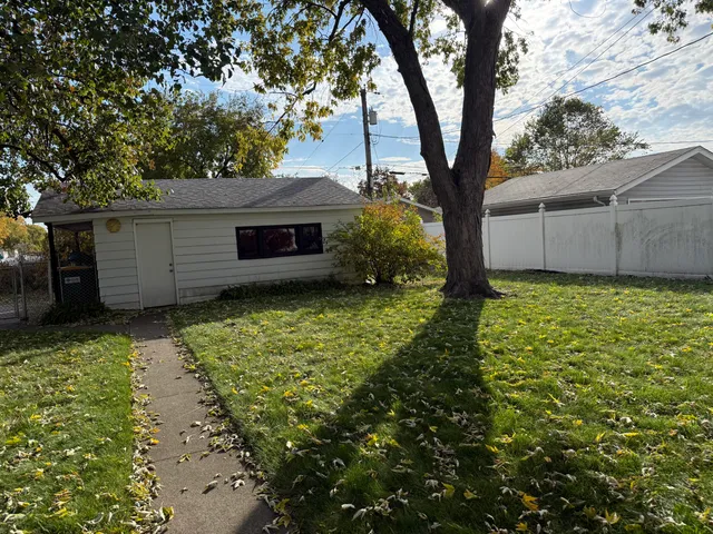 $269,000 | 254 Sycamore Lane, Munster, IN 46321