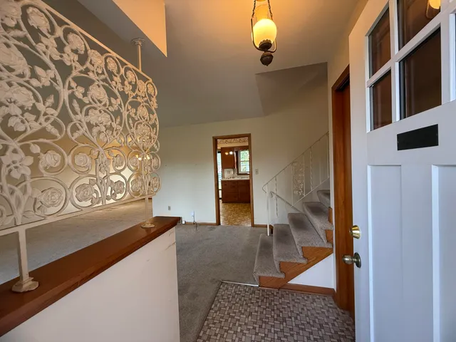 $269,000 | 254 Sycamore Lane, Munster, IN 46321