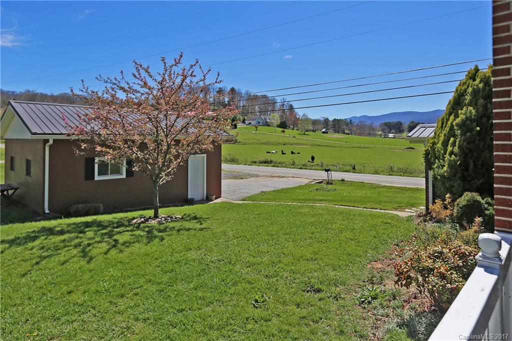 31 Osborne Ridge Road Canton, NC 28716 - Photo 2 of 17