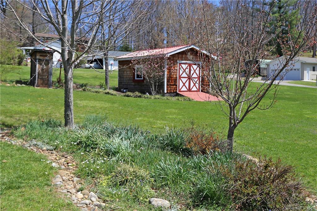 31 Osborne Ridge Road Canton, NC 28716 - Photo 4 of 17