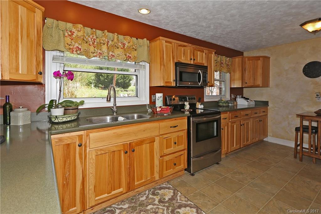 31 Osborne Ridge Road Canton, NC 28716 - Photo 8 of 17