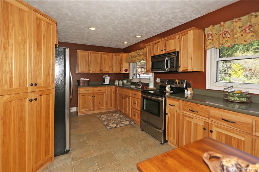 31 Osborne Ridge Road Canton, NC 28716 - Photo 9 of 17