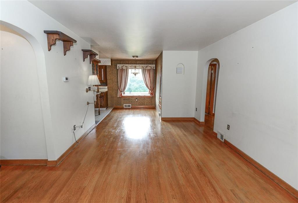 751 Millers Run Road Cecil, PA 15321 - Photo 4 of 25 Gallery Image 4
