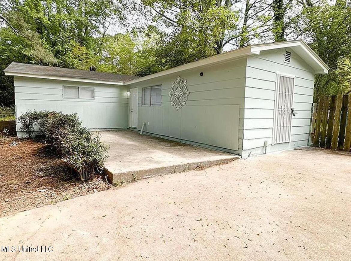 766 Monterey Street, Unit AB Jackson, MS 39204 - Photo 14 of 25 Unit B Front