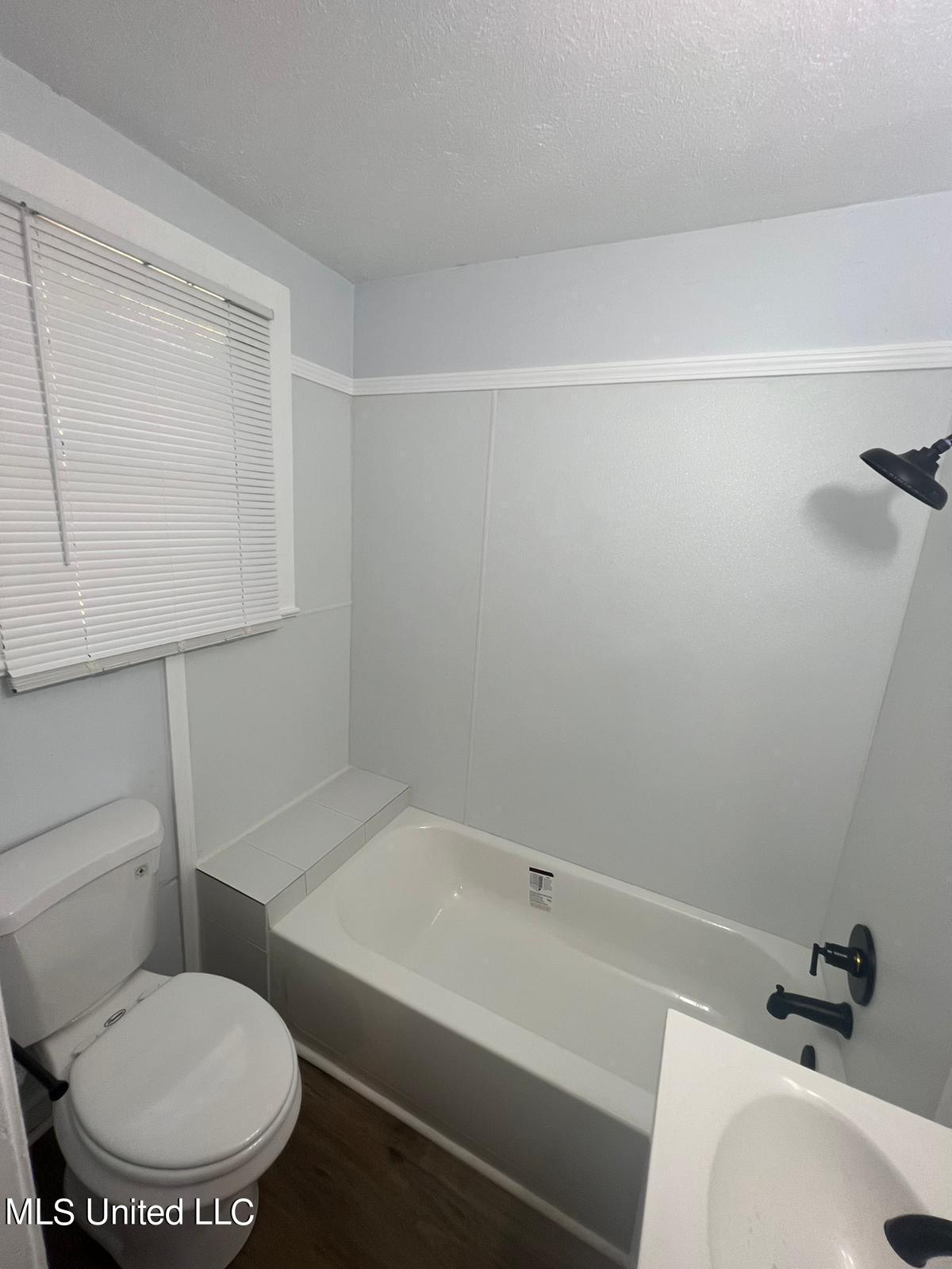 766 Monterey Street, Unit AB Jackson, MS 39204 - Photo 6 of 25 Bathroom 1 Unit A