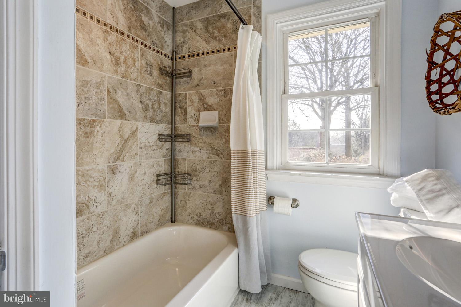 1812 Ridgeview Avenue Lancaster, PA 17603 - Photo 36 of 45 Gallery Image 36