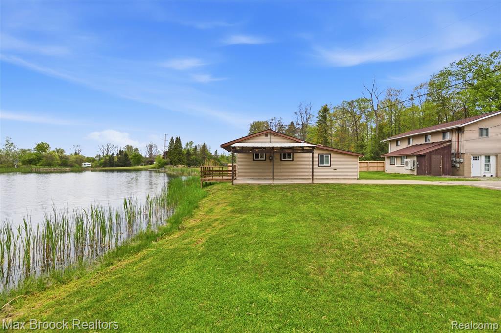 1392 Maple Grove Road Lapeer, MI 48446 - Photo 5 of 68