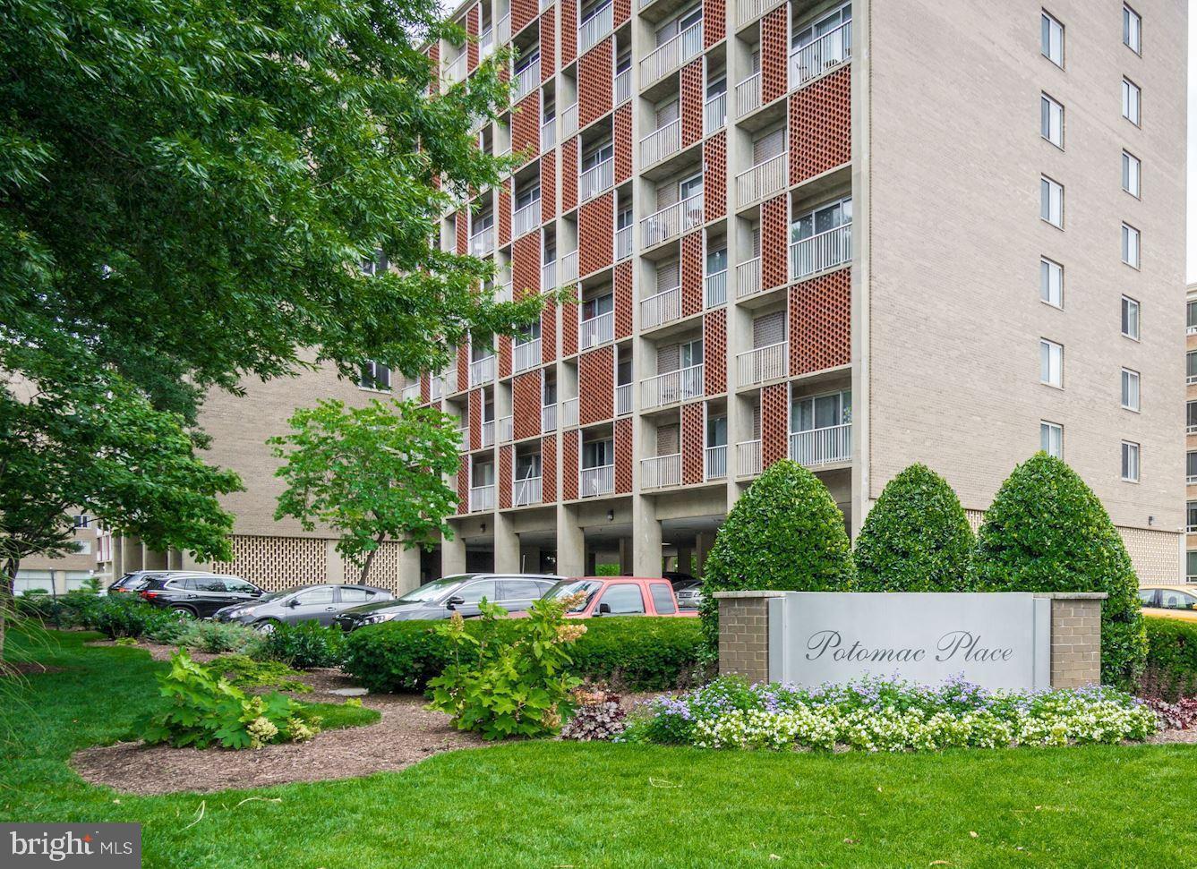 800 4th Street Southwest, Unit N221 Washington, DC 20024 - Photo 2 of 29